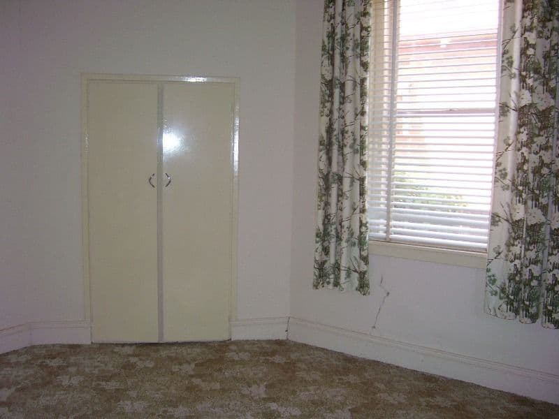 54  Orange Road, PARKES NSW 2870, Parkes - Thumbnail 4
