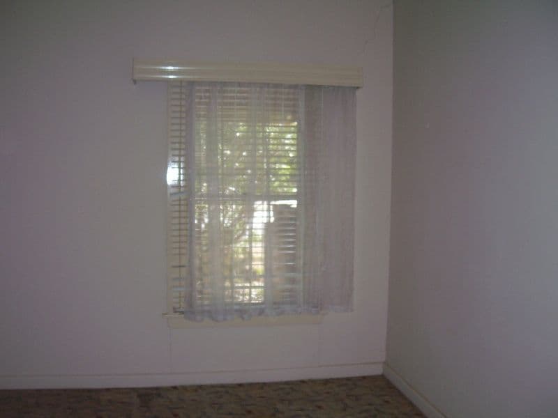 54  Orange Road, PARKES NSW 2870, Parkes - Thumbnail 5