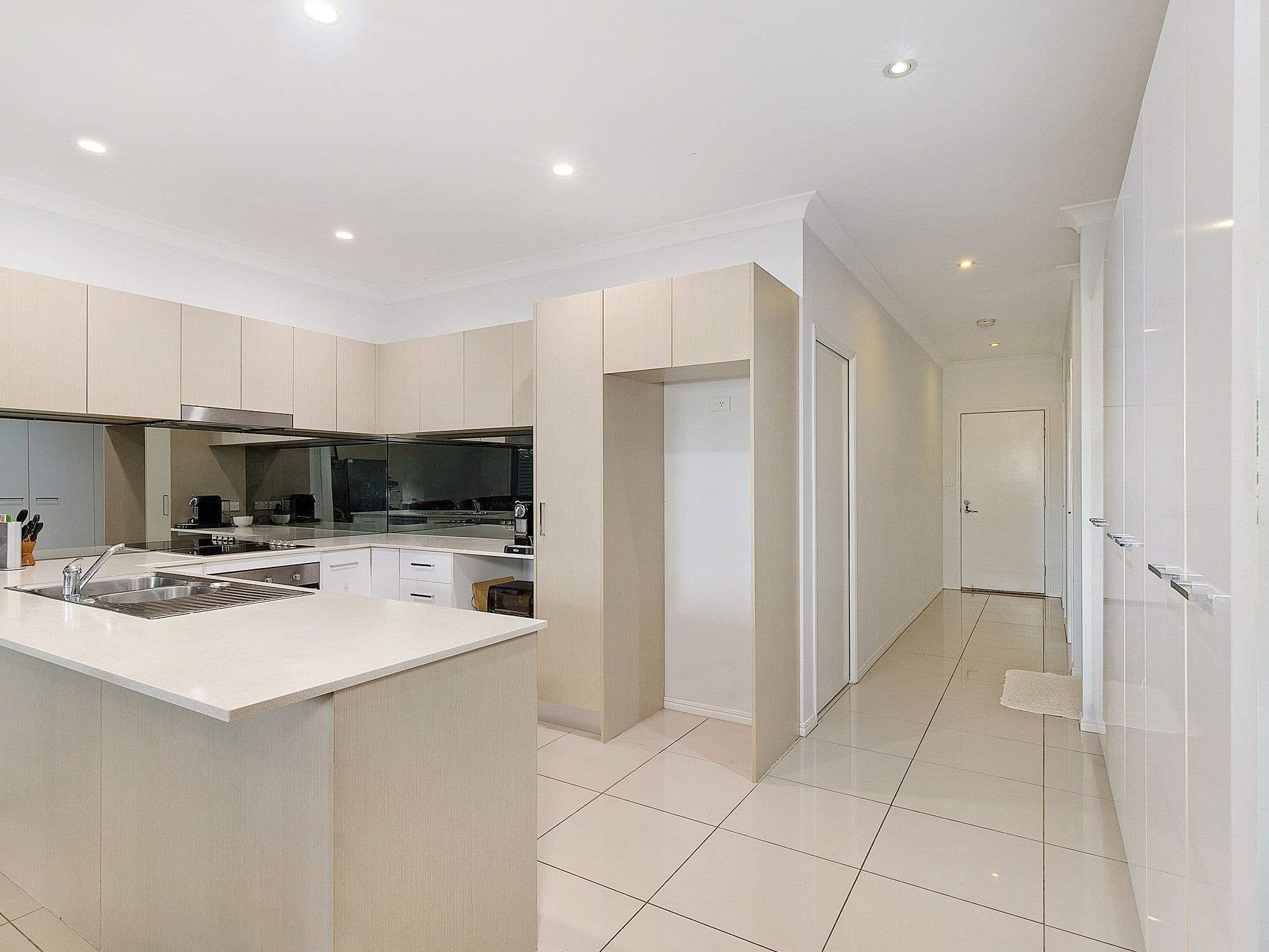 432 Pine Ridge Road, Coombabah QLD 4216, Coombabah - Thumbnail 3