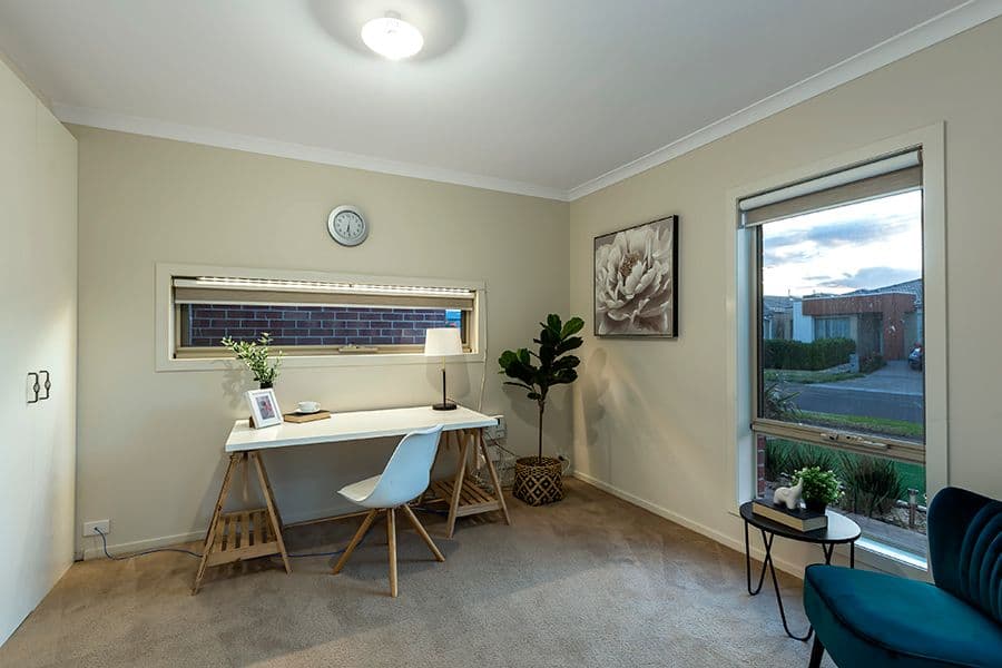 28 Yellowbox Drive, Point Cook VIC 3030, Point Cook - Thumbnail 2