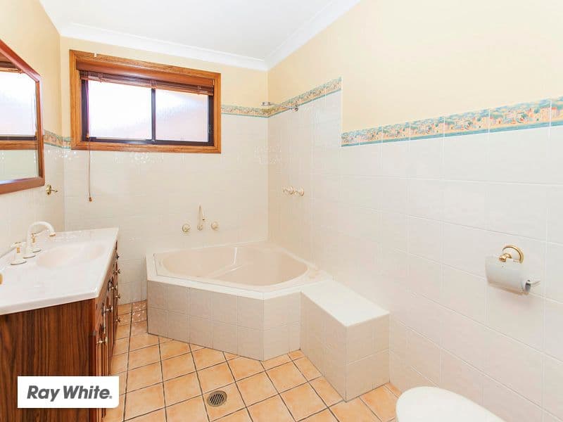 8 Alexander Avenue, KIAMA DOWNS NSW 2533, Kiama Downs - Thumbnail 6
