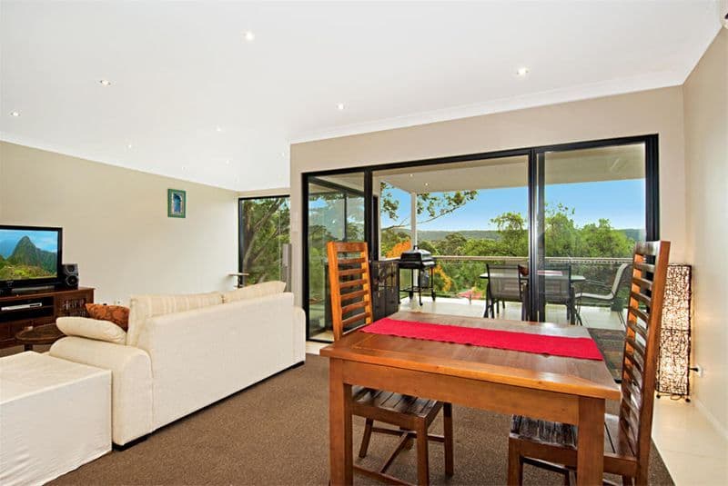 93 The Crescent, HELENSBURGH NSW 2508, Helensburgh - Thumbnail 2