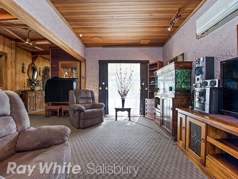 6 Woodfalls Road, Elizabeth Vale SA 5112, Elizabeth Vale - Thumbnail 2