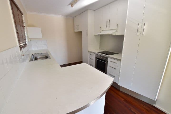 24 Bauhinia Street, Kin Kora QLD 4680, Kin Kora - Thumbnail 3