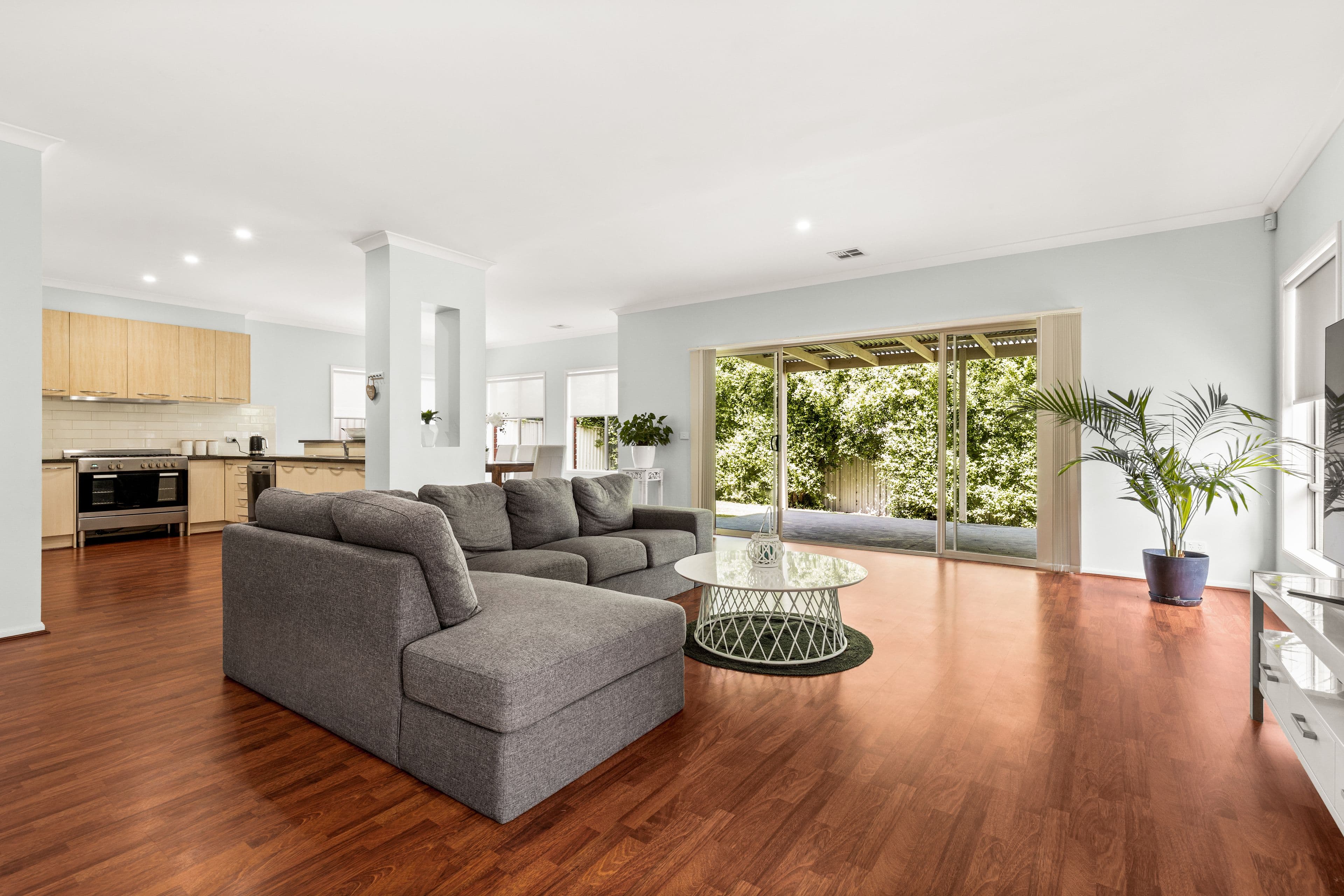 21 Juliet Gardens, Pakenham VIC 3810, Pakenham - Thumbnail 2