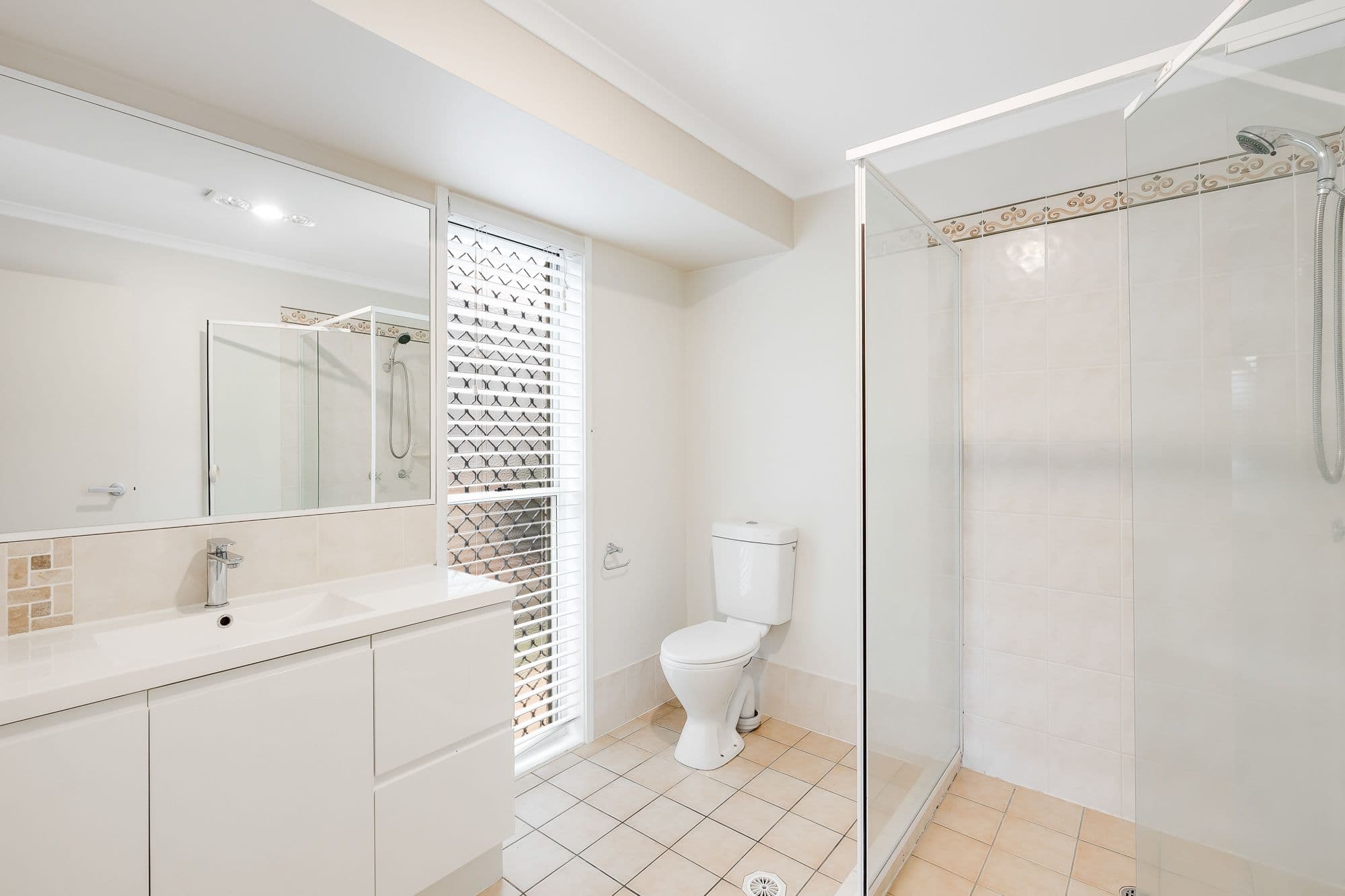 10 Paddington Court, Middle Ridge QLD 4350, Middle Ridge - Thumbnail 8