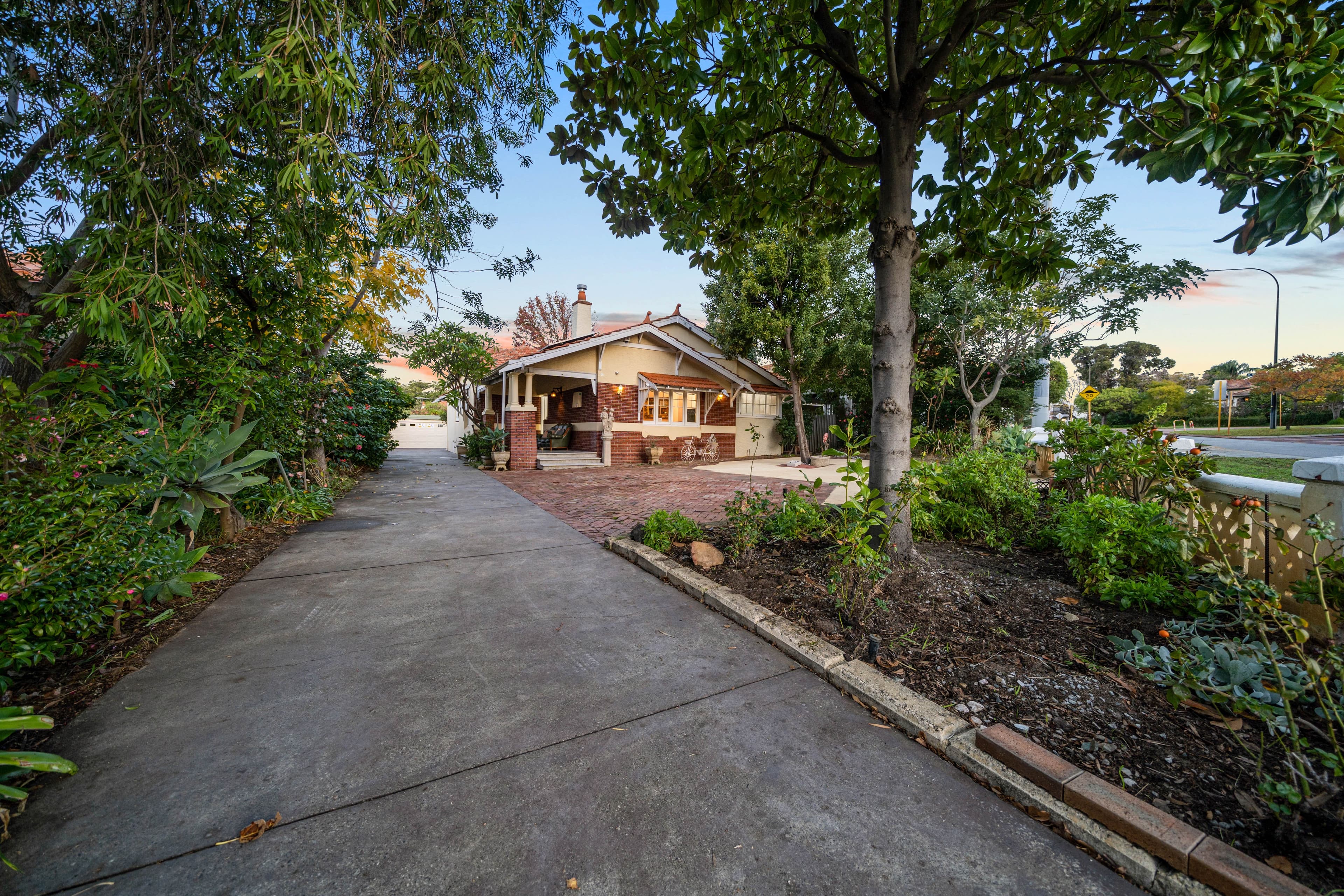 8 Learoyd Street, Mount Lawley WA 6050, Mount Lawley - Thumbnail 5