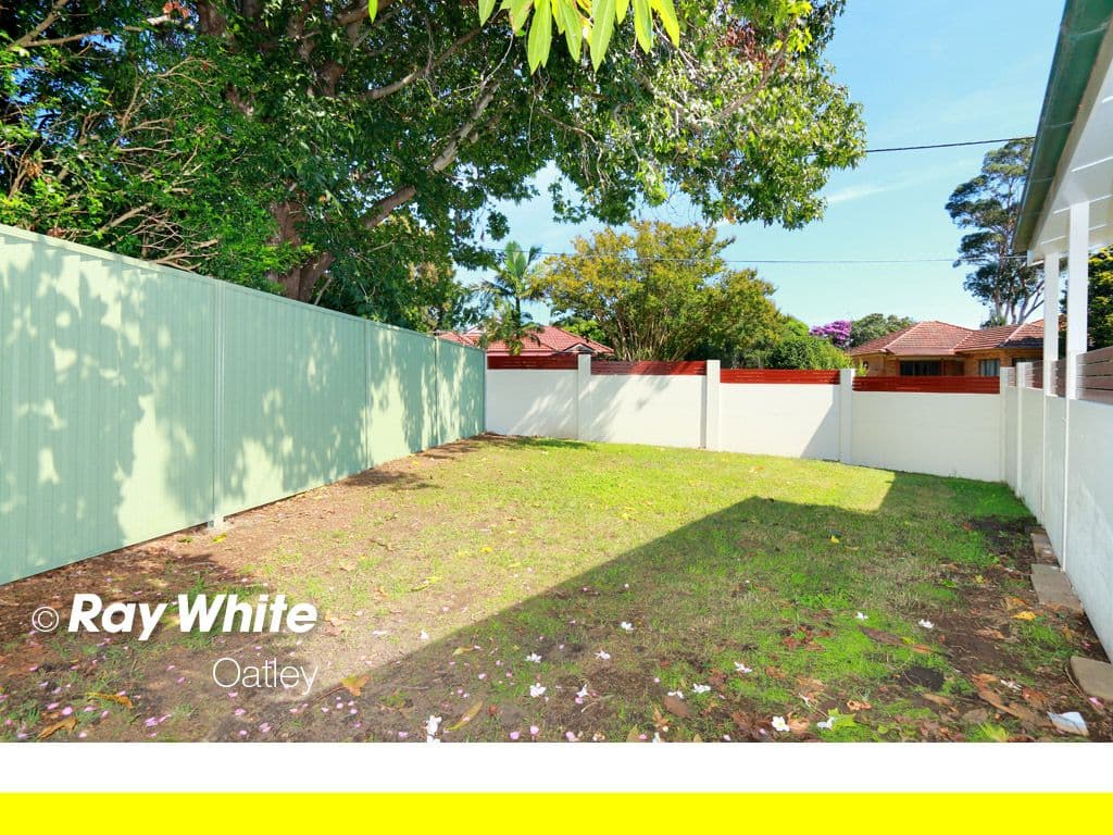 25 Tournay Street, Peakhurst - Thumbnail 2