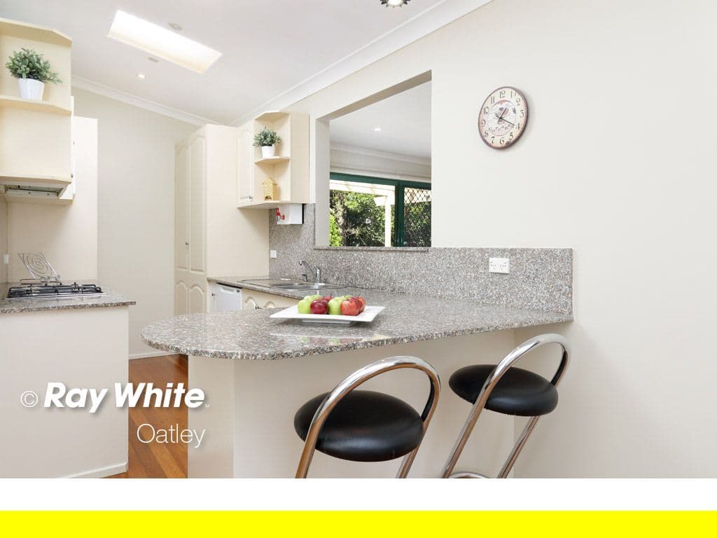25 Tournay Street, Peakhurst - Thumbnail 4