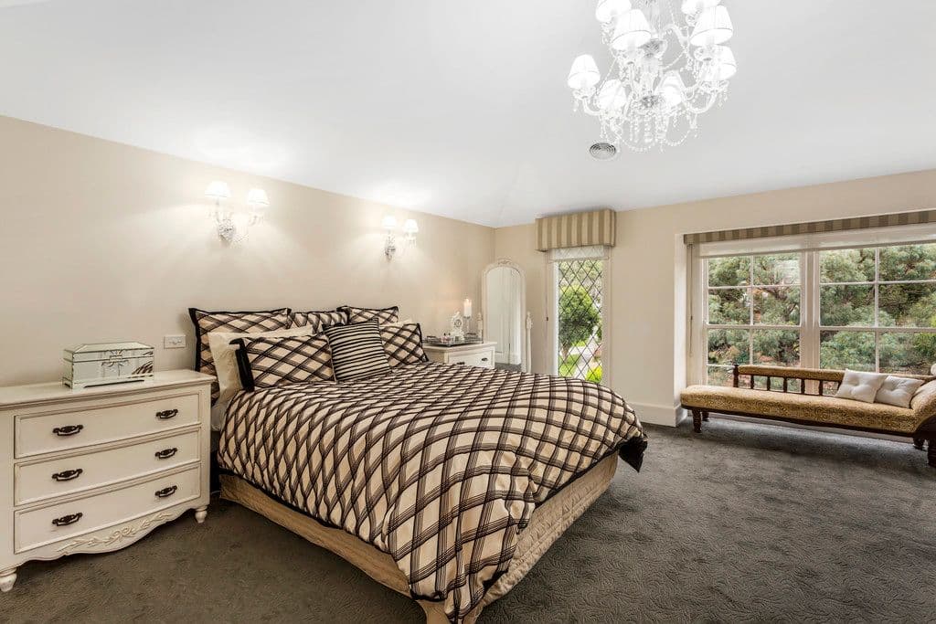 22 Long Valley Way, Doncaster East VIC 3109, Doncaster East - Thumbnail 7