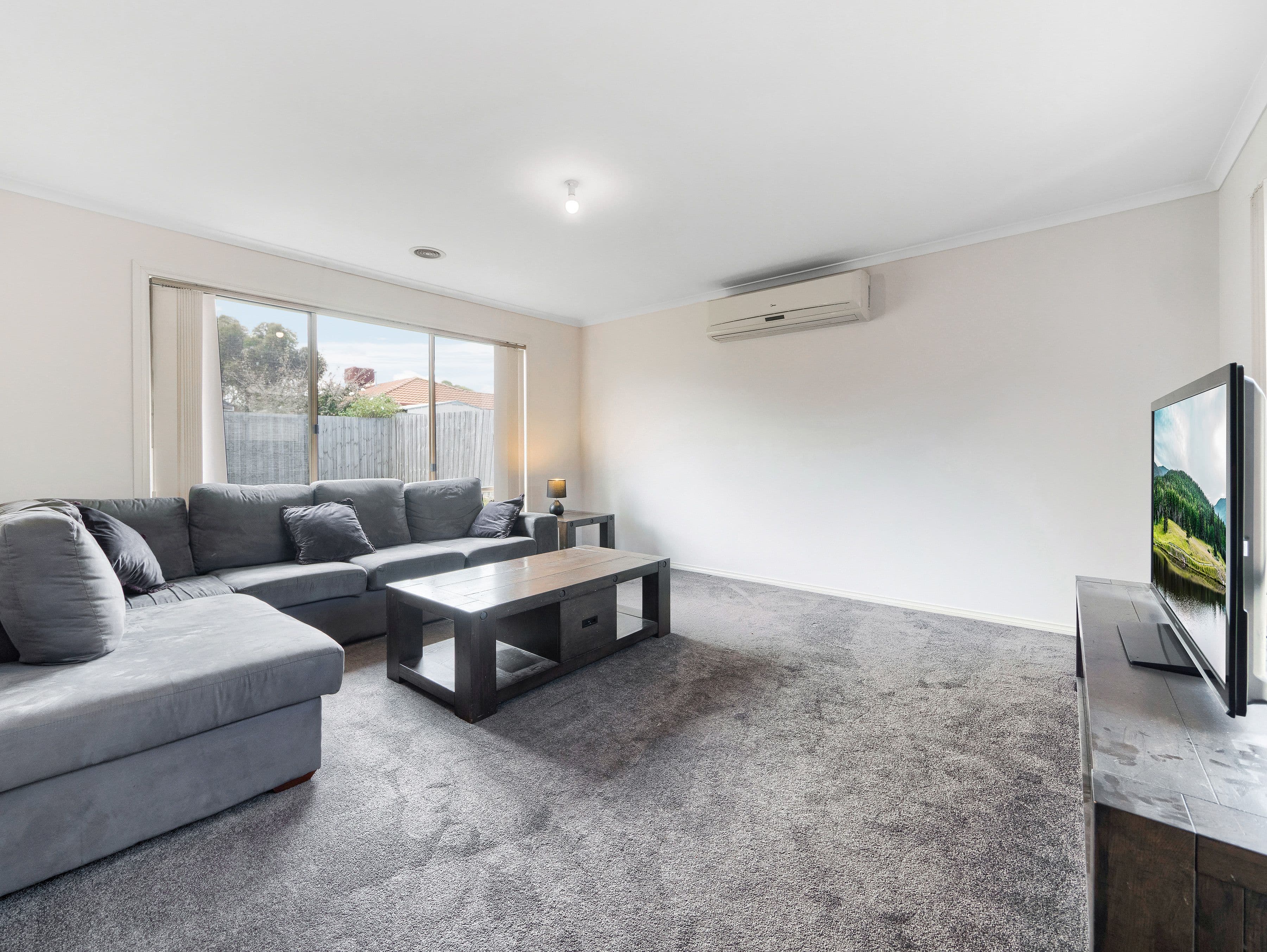 12 Baltic Way, Cranbourne West VIC 3977, Cranbourne West - Thumbnail 3