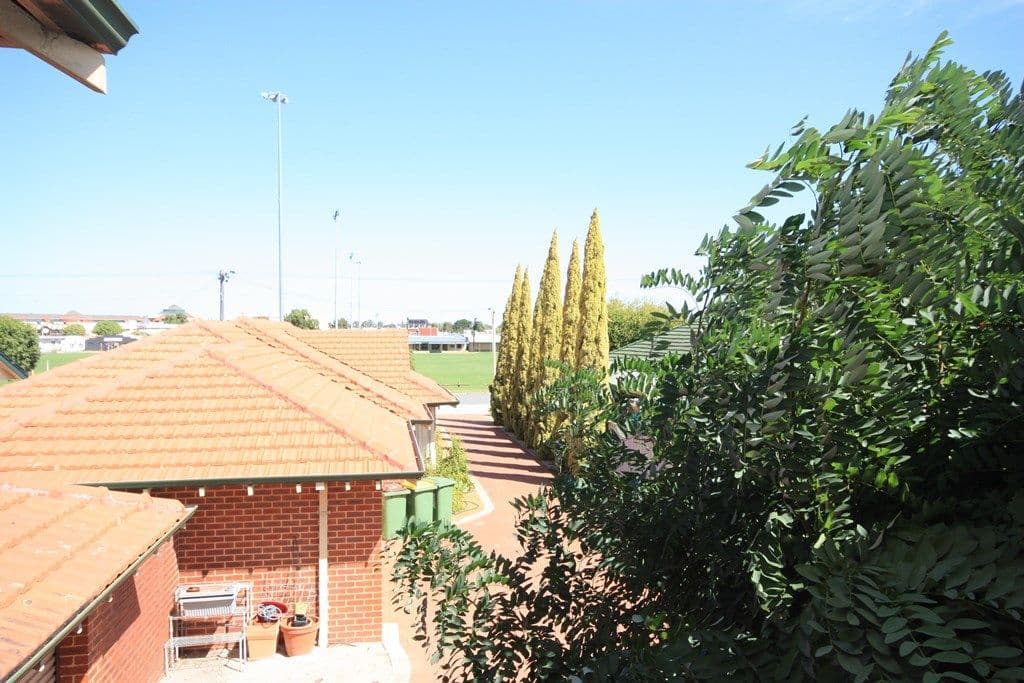 9b Mangini Street, MORLEY WA 6062, Morley - Thumbnail 2