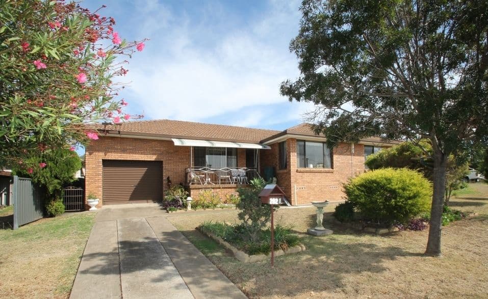 202 Hawker Street, Quirindi - Image 1
