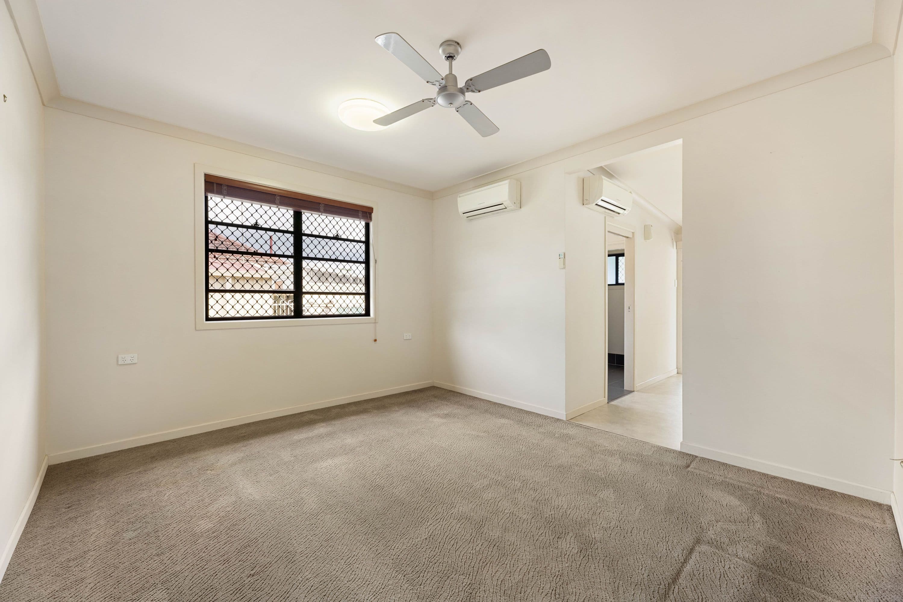 23 Landsboro Avenue, Boondall QLD 4034, Boondall - Thumbnail 4