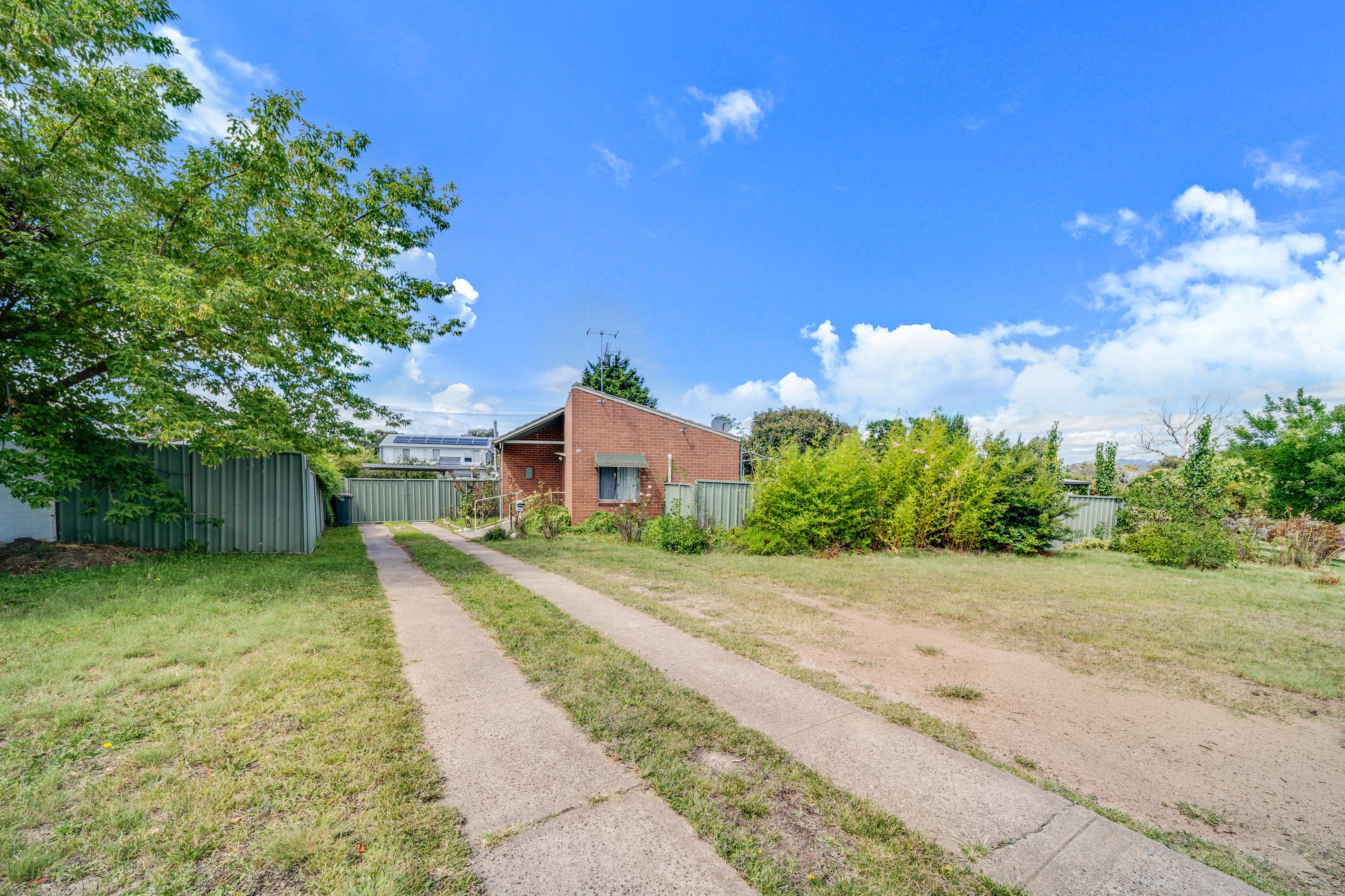 6 Rundle Place, Kambah ACT 2902, Kambah - Thumbnail 2
