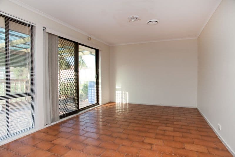 11 Hermitage Court, MEADOW HEIGHTS VIC 3048, Meadow Heights - Thumbnail 7