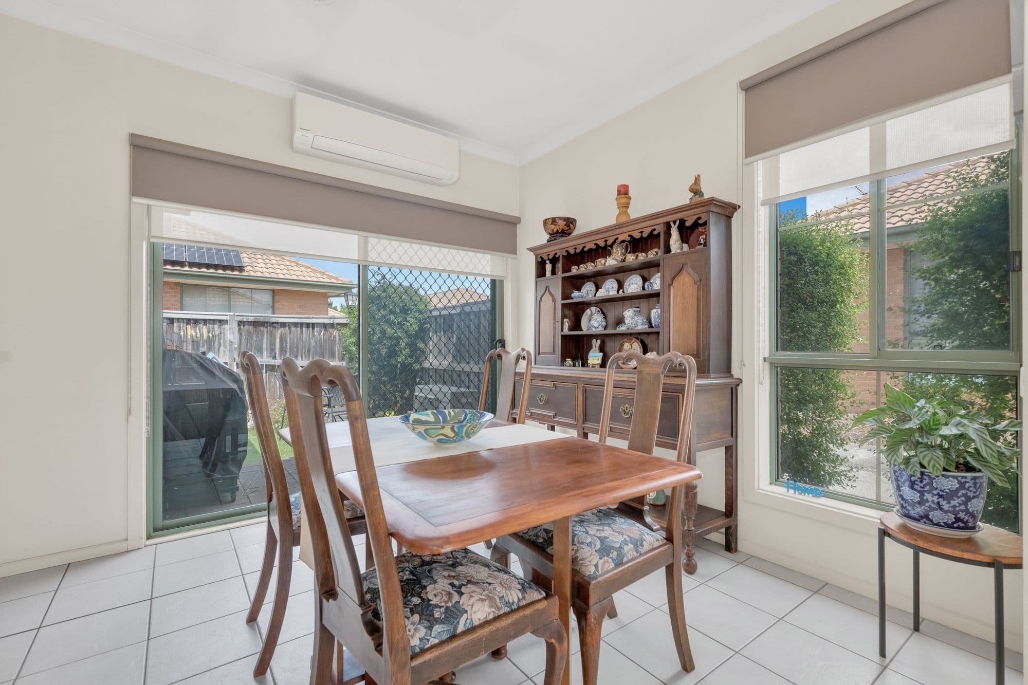 218 Shaws Road, Werribee VIC 3030, Werribee - Thumbnail 2