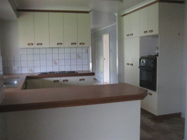 16  Crosby Street, DARLING HEIGHTS QLD 4350, Darling Heights - Thumbnail 2