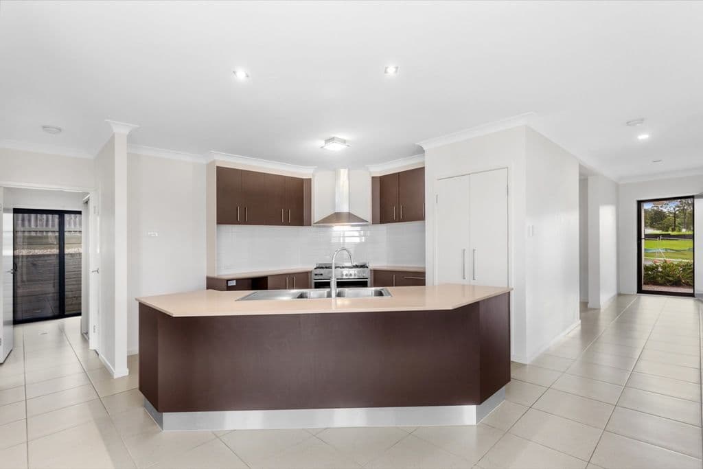 276 Canvey Road, Upper Kedron QLD 4055, Upper Kedron - Thumbnail 3