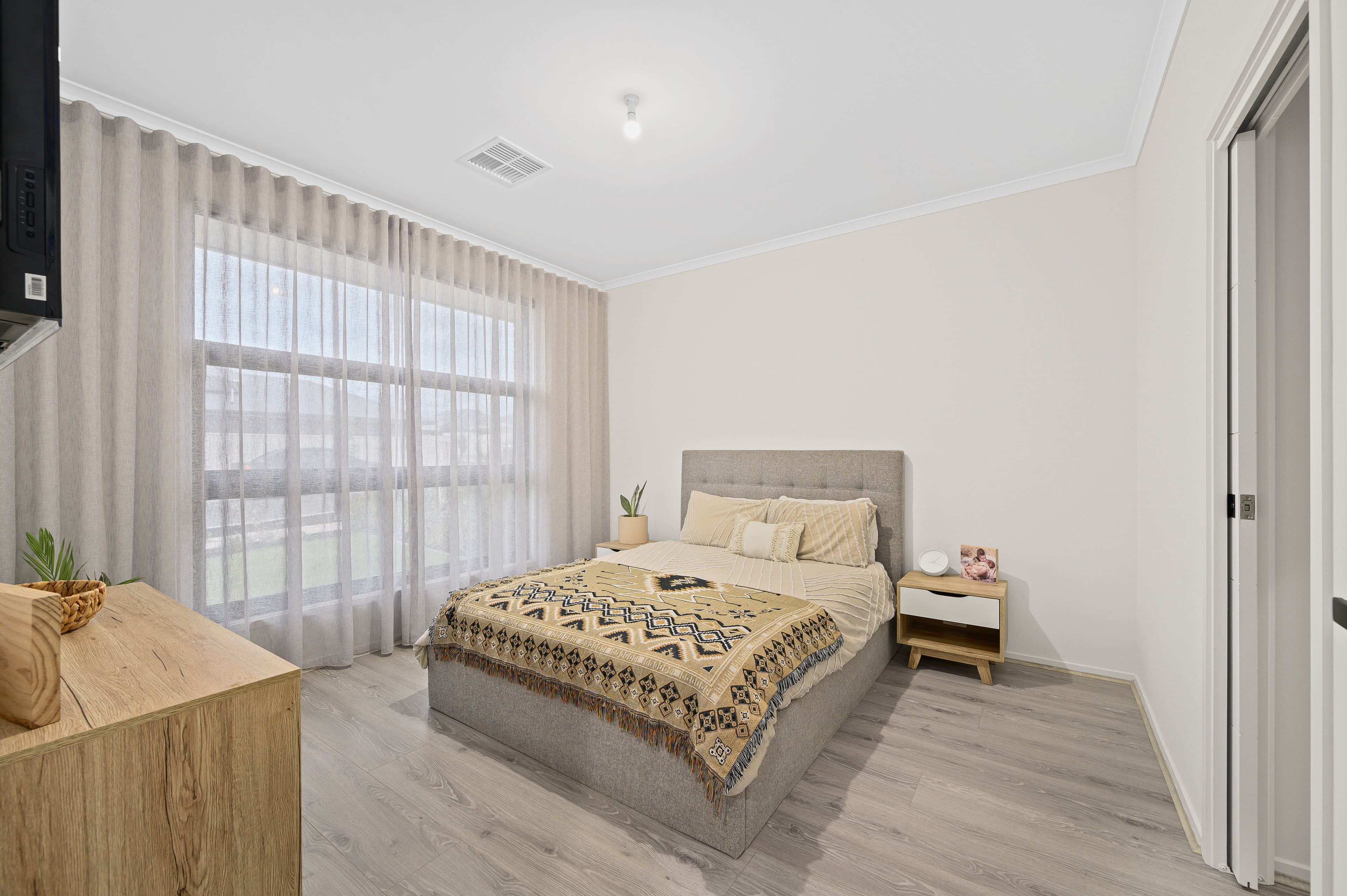 39 Magellan Road, Seaford Meadows SA 5169, Seaford Meadows - Thumbnail 3