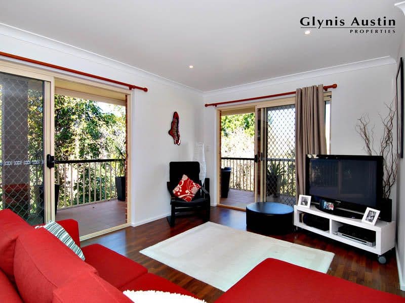 68 Waverley Road, TARINGA QLD 4068, Taringa - Image 1