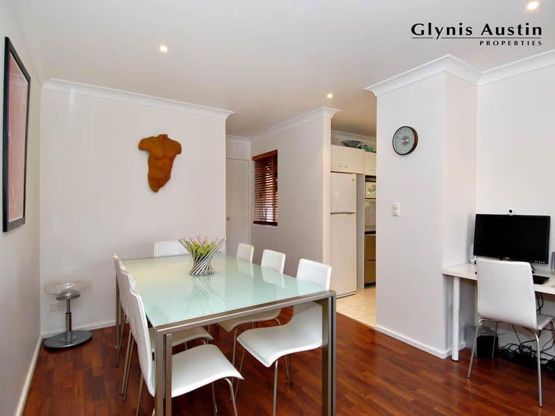 68 Waverley Road, TARINGA QLD 4068, Taringa - Thumbnail 4