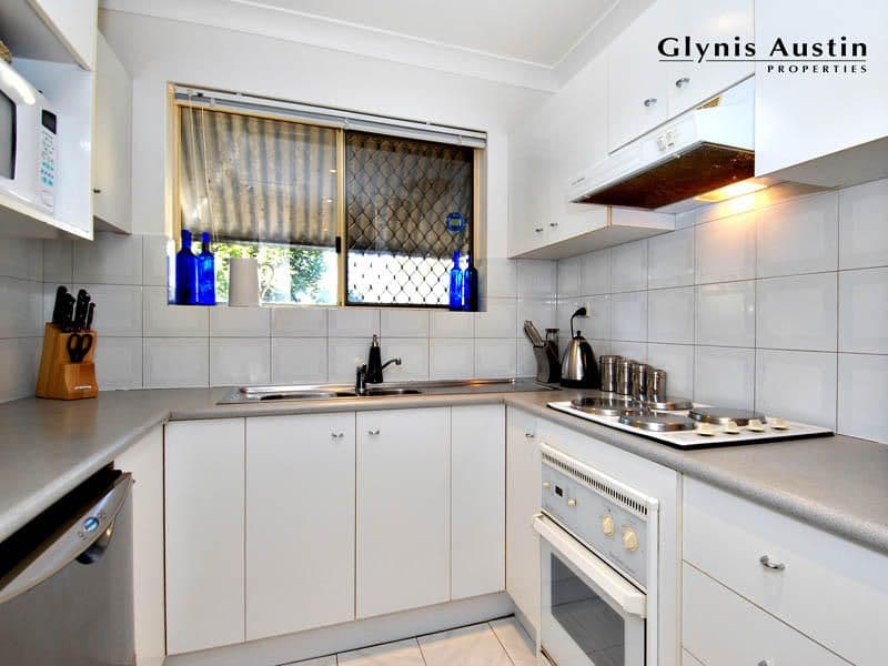 68 Waverley Road, TARINGA QLD 4068, Taringa - Thumbnail 5