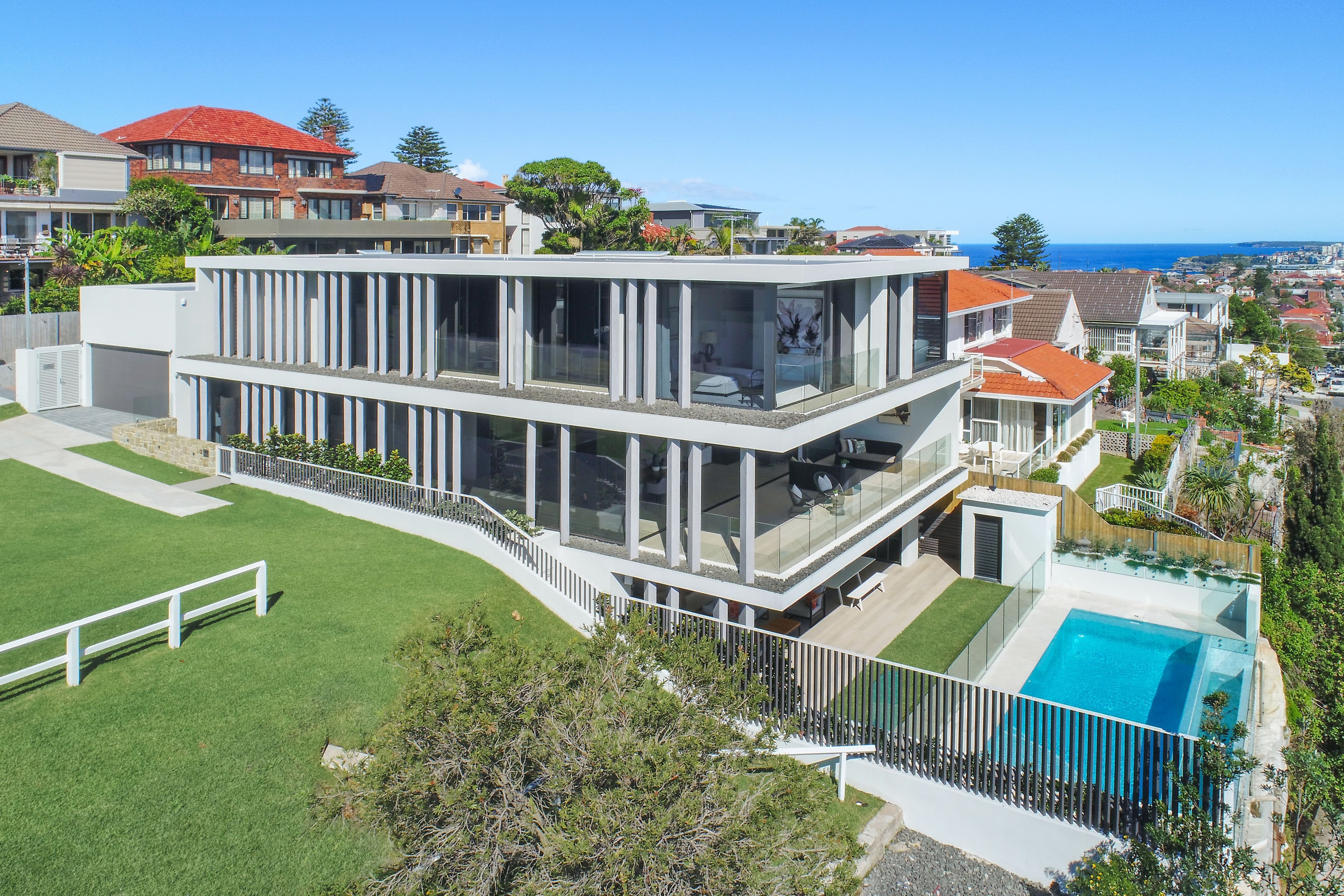 2 Raleigh Street, Dover Heights - Image 1