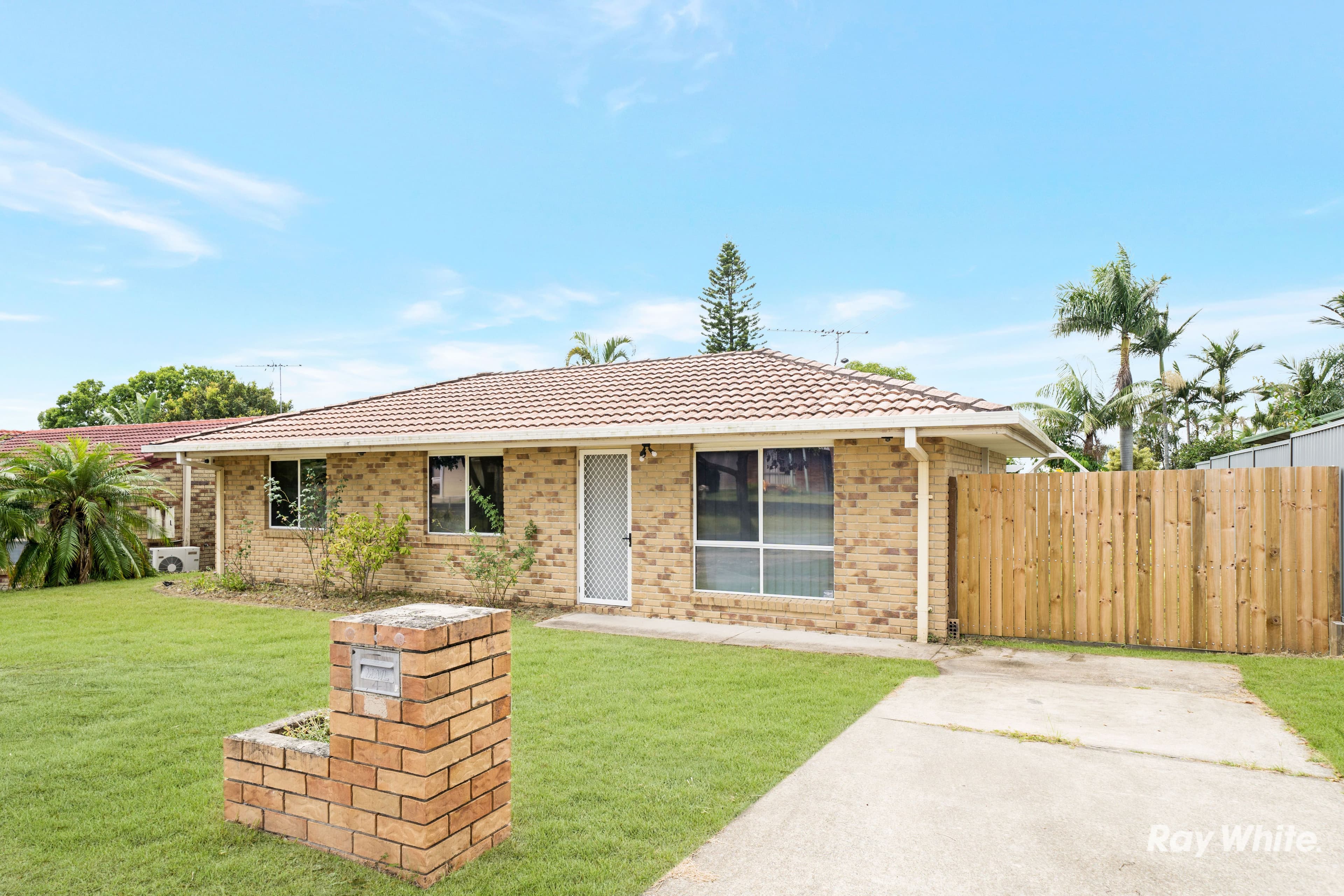 4 Pitt Court, Crestmead QLD 4132, Crestmead - Image 1