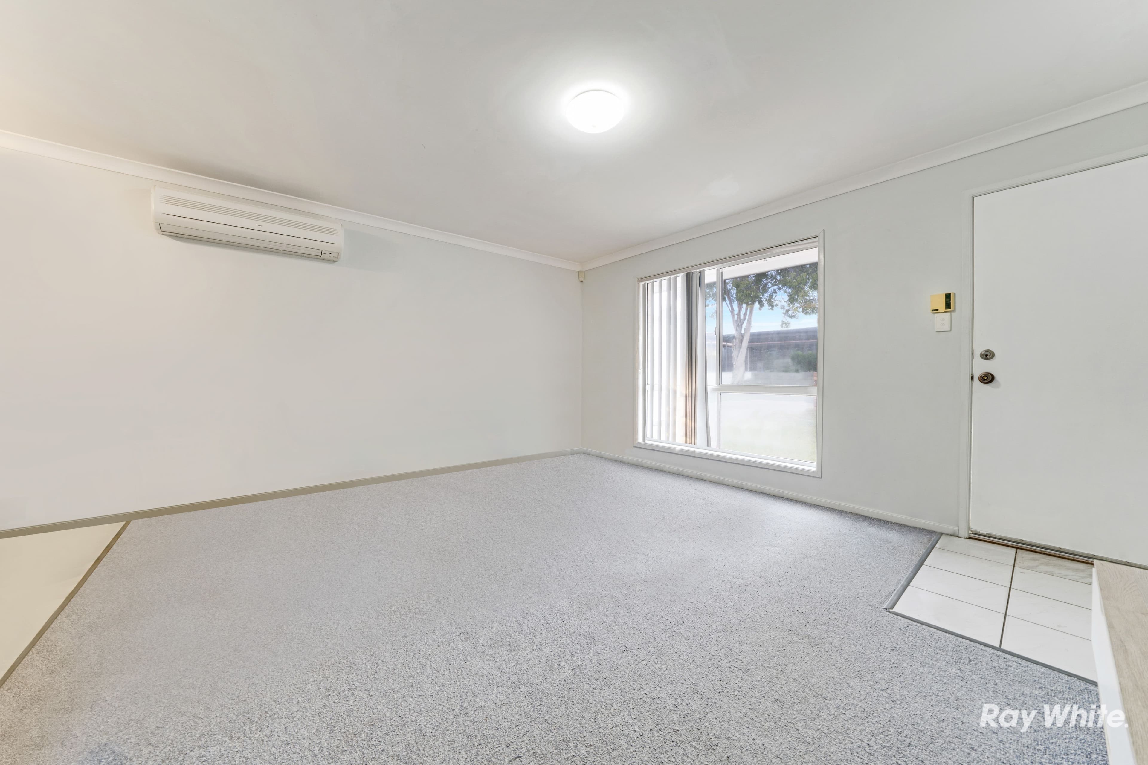 4 Pitt Court, Crestmead QLD 4132, Crestmead - Thumbnail 2