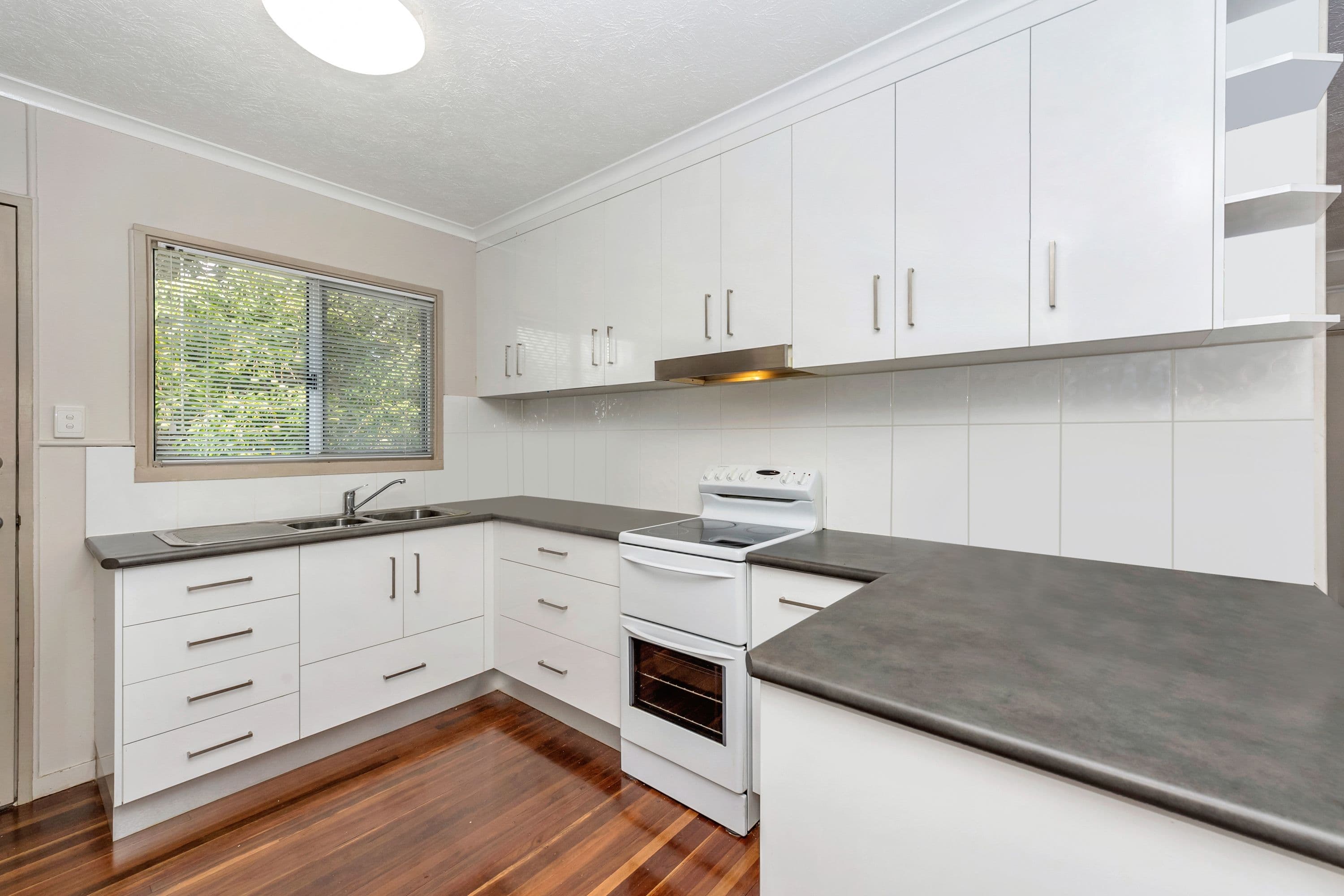 238 Charles Street, Cranbrook QLD 4814, Cranbrook - Thumbnail 3