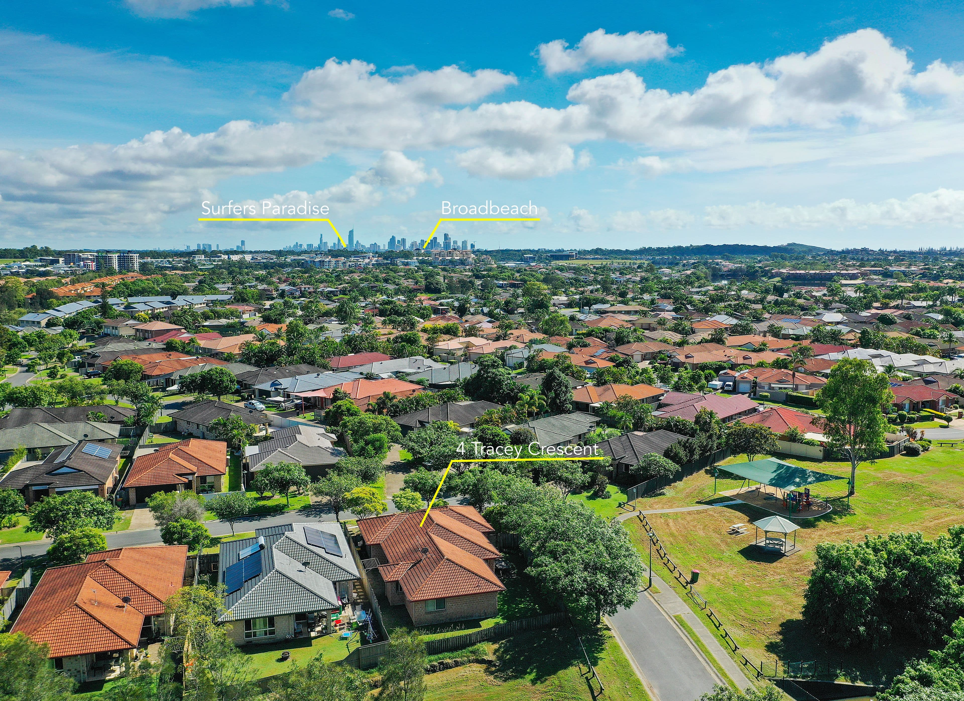 4 Tracey Crescent, Varsity Lakes QLD 4227, Varsity Lakes - Thumbnail 2