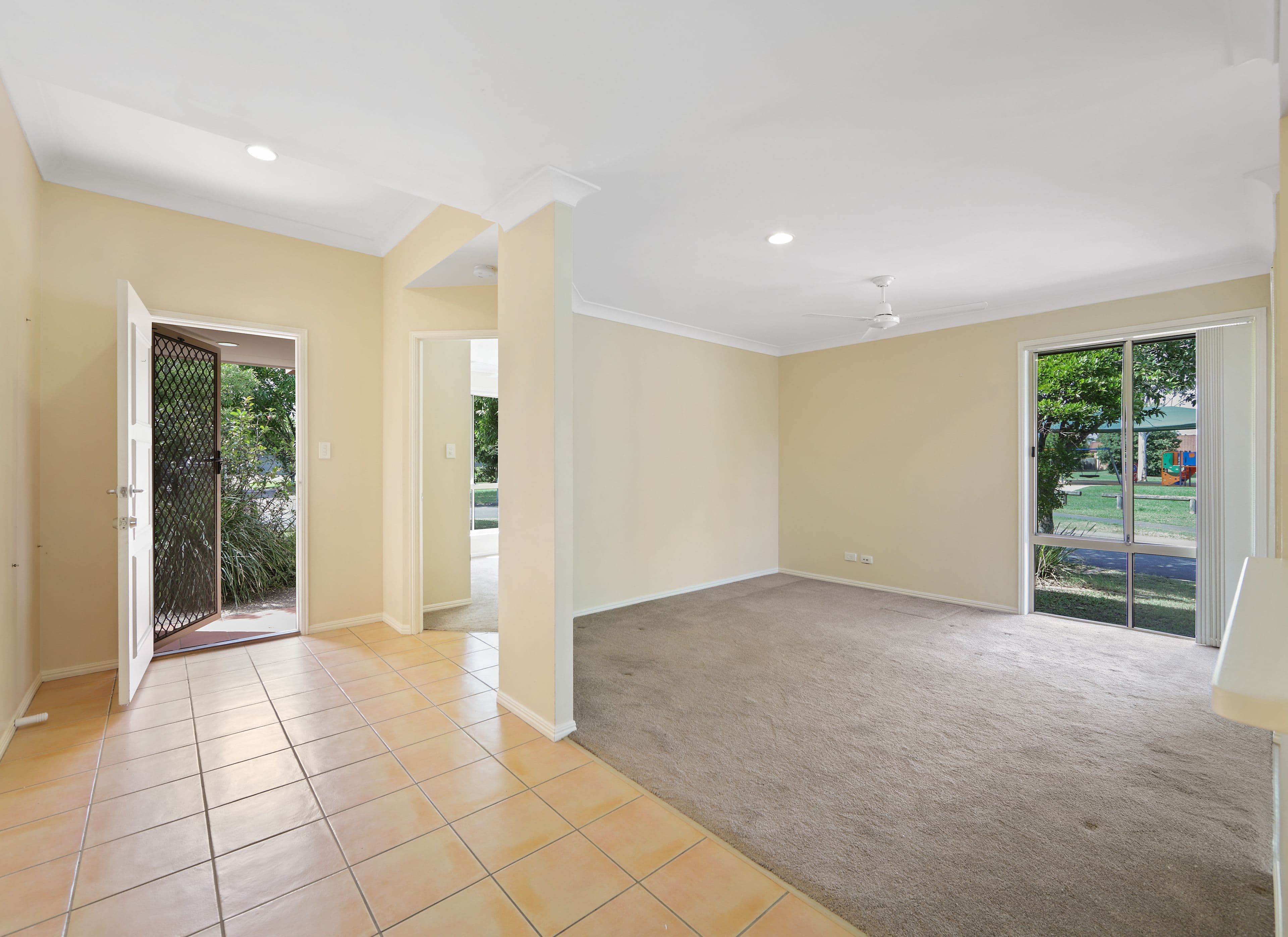 4 Tracey Crescent, Varsity Lakes QLD 4227, Varsity Lakes - Thumbnail 5