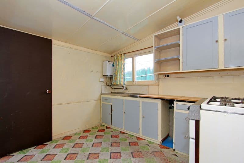 41 Sixth Avenue, ROSEBUD VIC 3939, Rosebud - Thumbnail 5