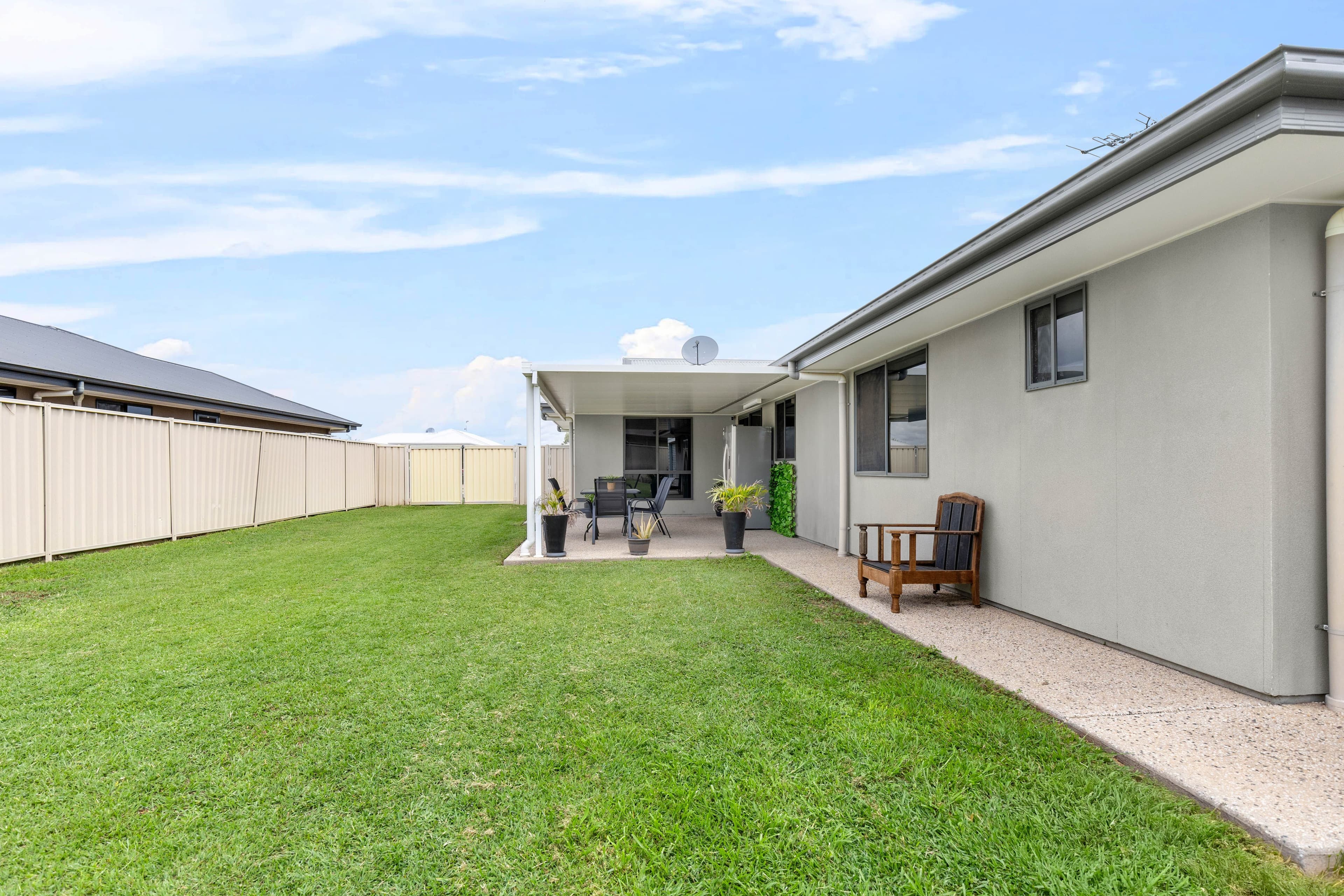 3 Singleton Court, Emerald QLD 4720, Emerald - Thumbnail 2