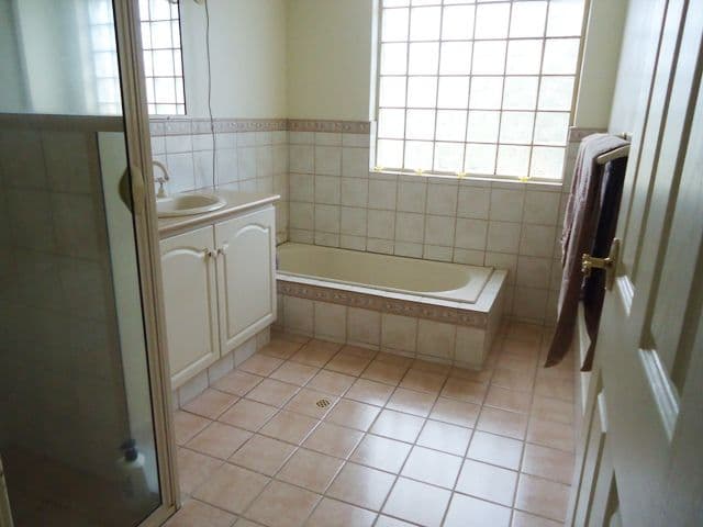 12 Grosvenor Close, WOORREE WA 6530, Woorree - Thumbnail 8