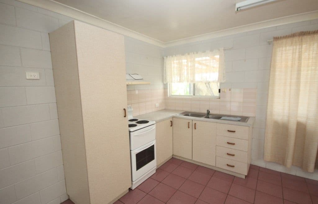 6 Milan Street, Ayr QLD 4807, Ayr - Thumbnail 2