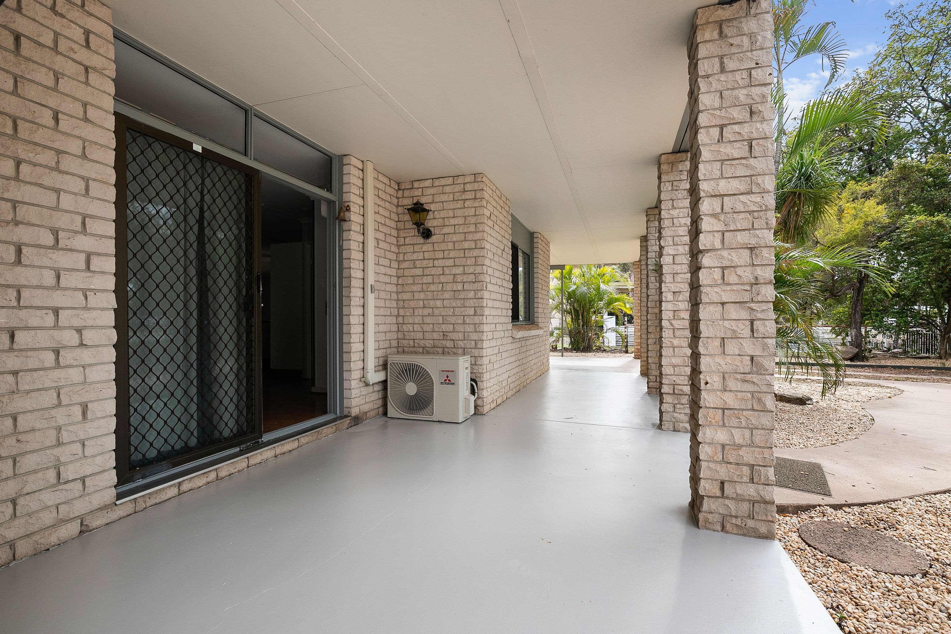 97 Opal Street, Emerald QLD 4720, Emerald - Thumbnail 2