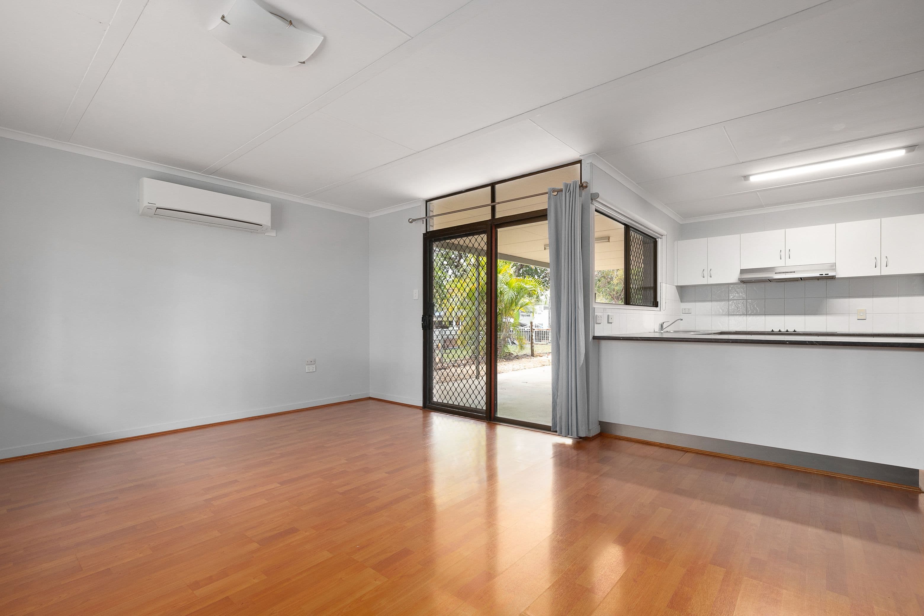 97 Opal Street, Emerald QLD 4720, Emerald - Thumbnail 7
