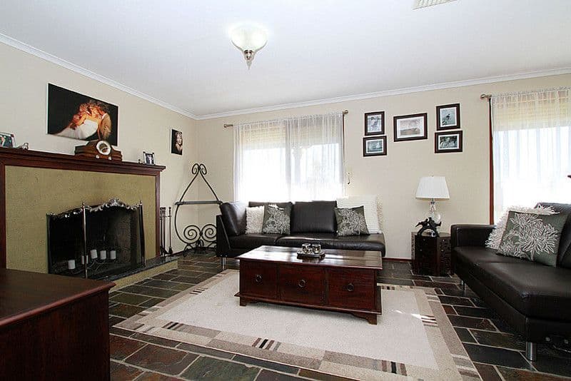 17 Lamina Avenue, MILL PARK VIC 3082, Mill Park - Thumbnail 7