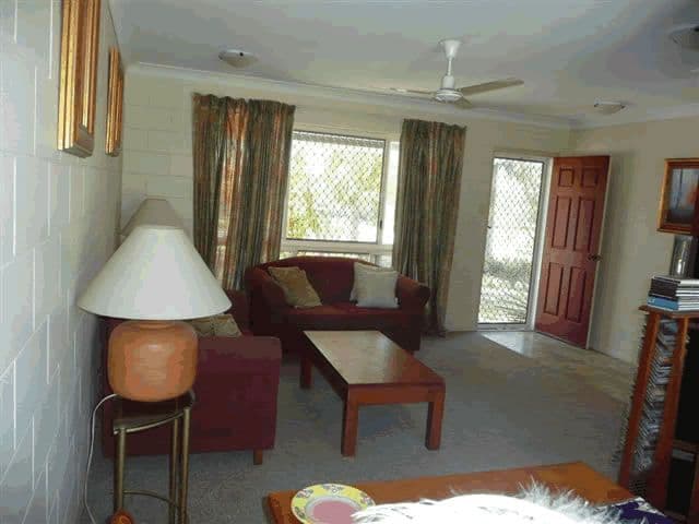 2 Pearl Court, DEERAGUN QLD 4818, Deeragun - Thumbnail 3