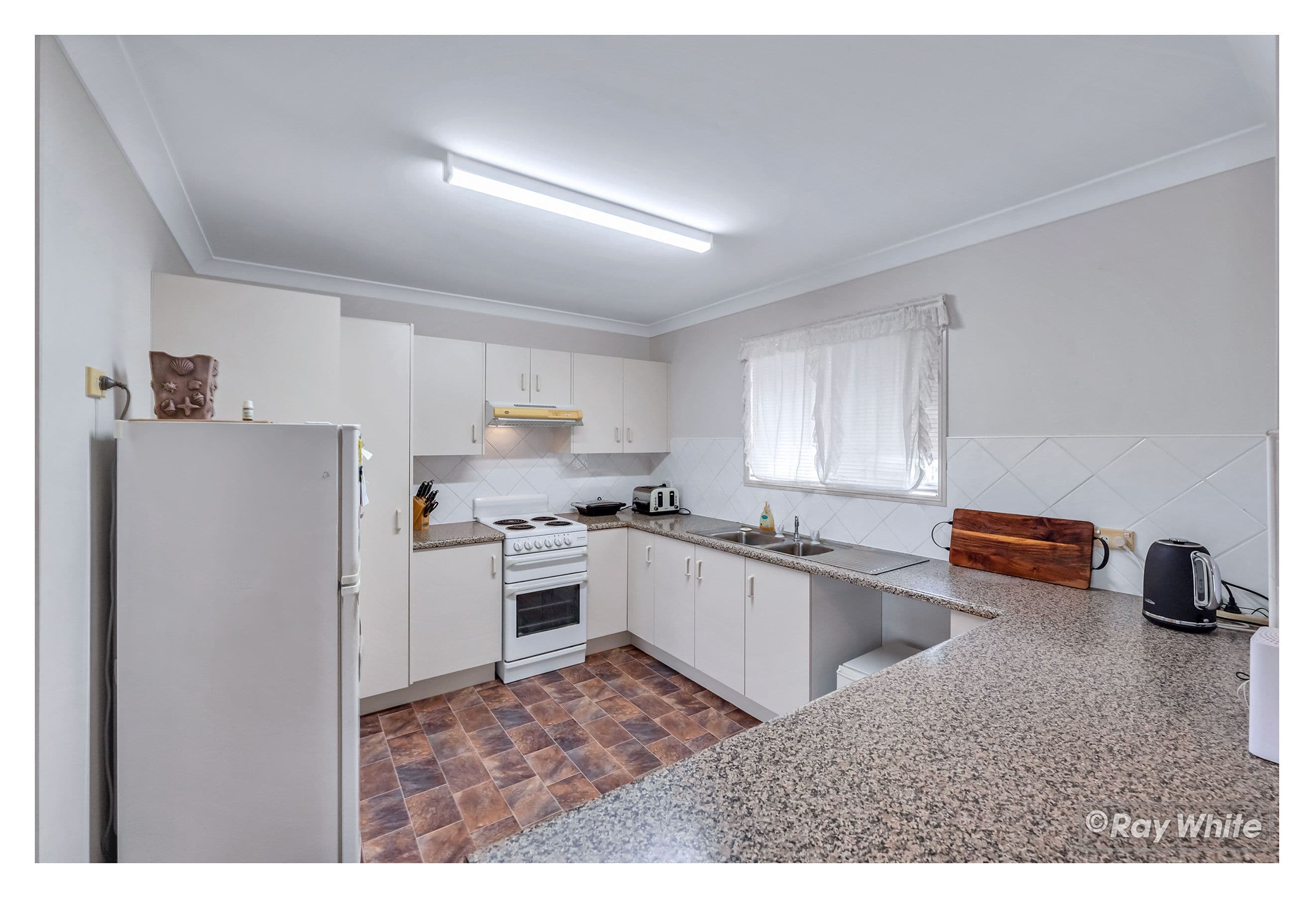 31 Rosewood Drive, Norman Gardens QLD 4701, Norman Gardens - Thumbnail 4