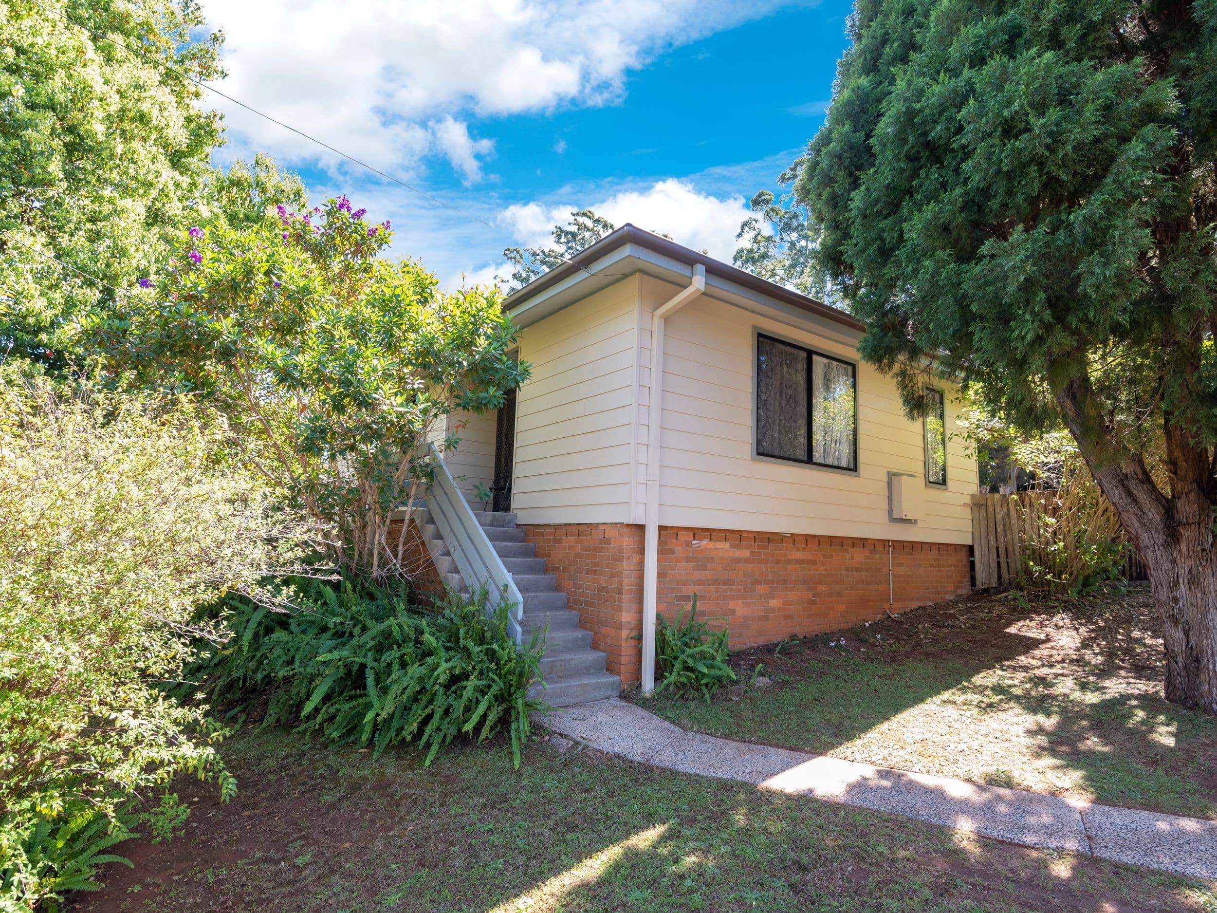 16 Littleton Road, Richlands, Richlands - Image 1