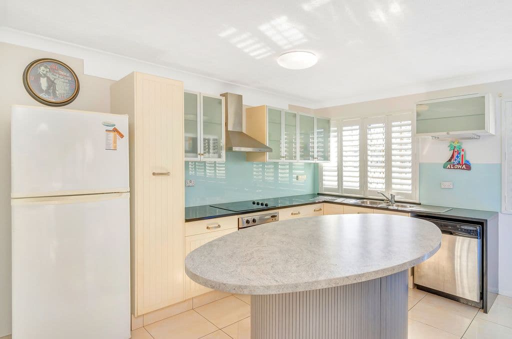 1 Second Avenue, PALM BEACH QLD 4221, Palm Beach - Thumbnail 2