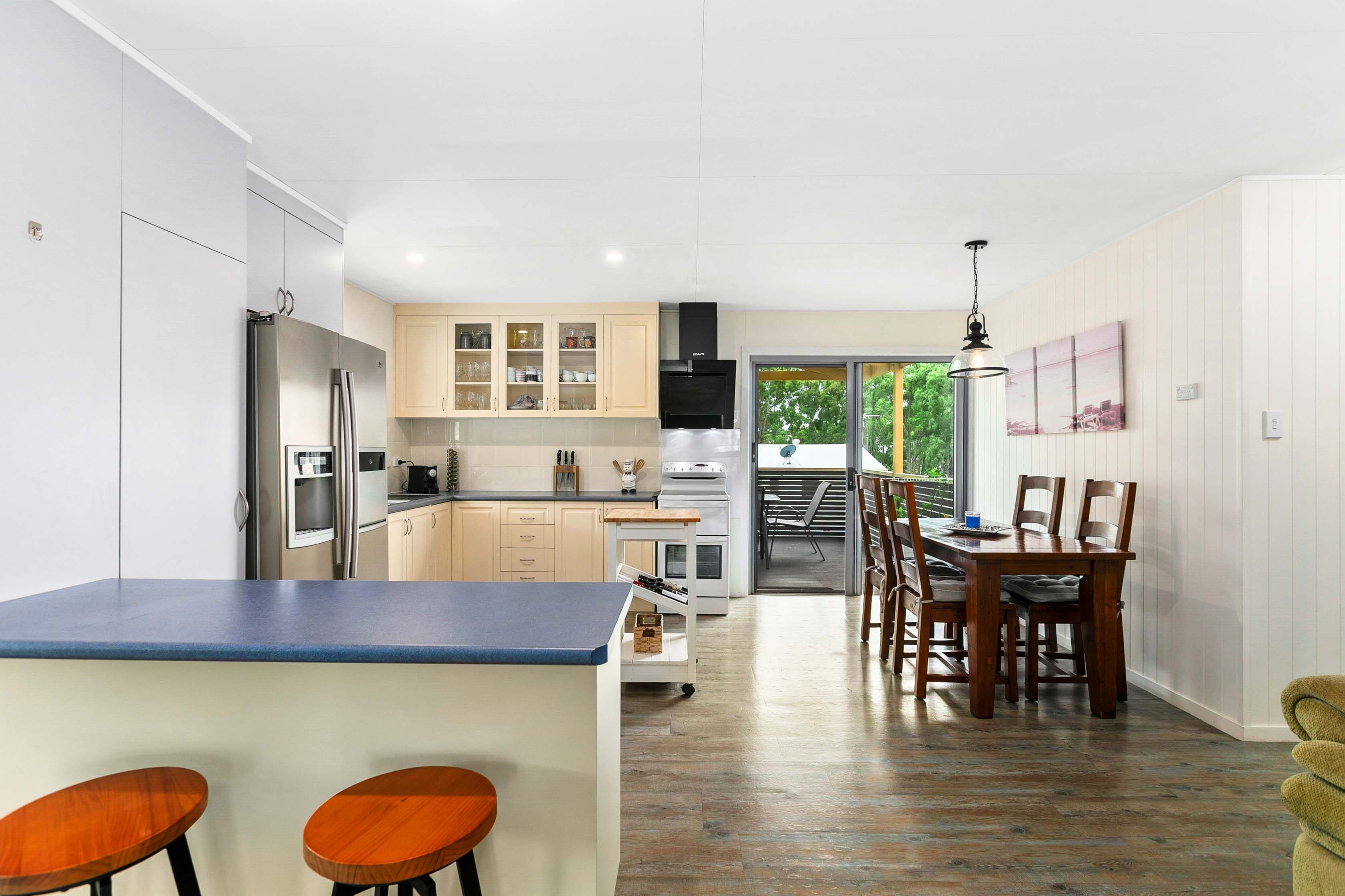 14 Kurrajong Crescent, Point Vernon QLD 4655, Point Vernon - Thumbnail 6