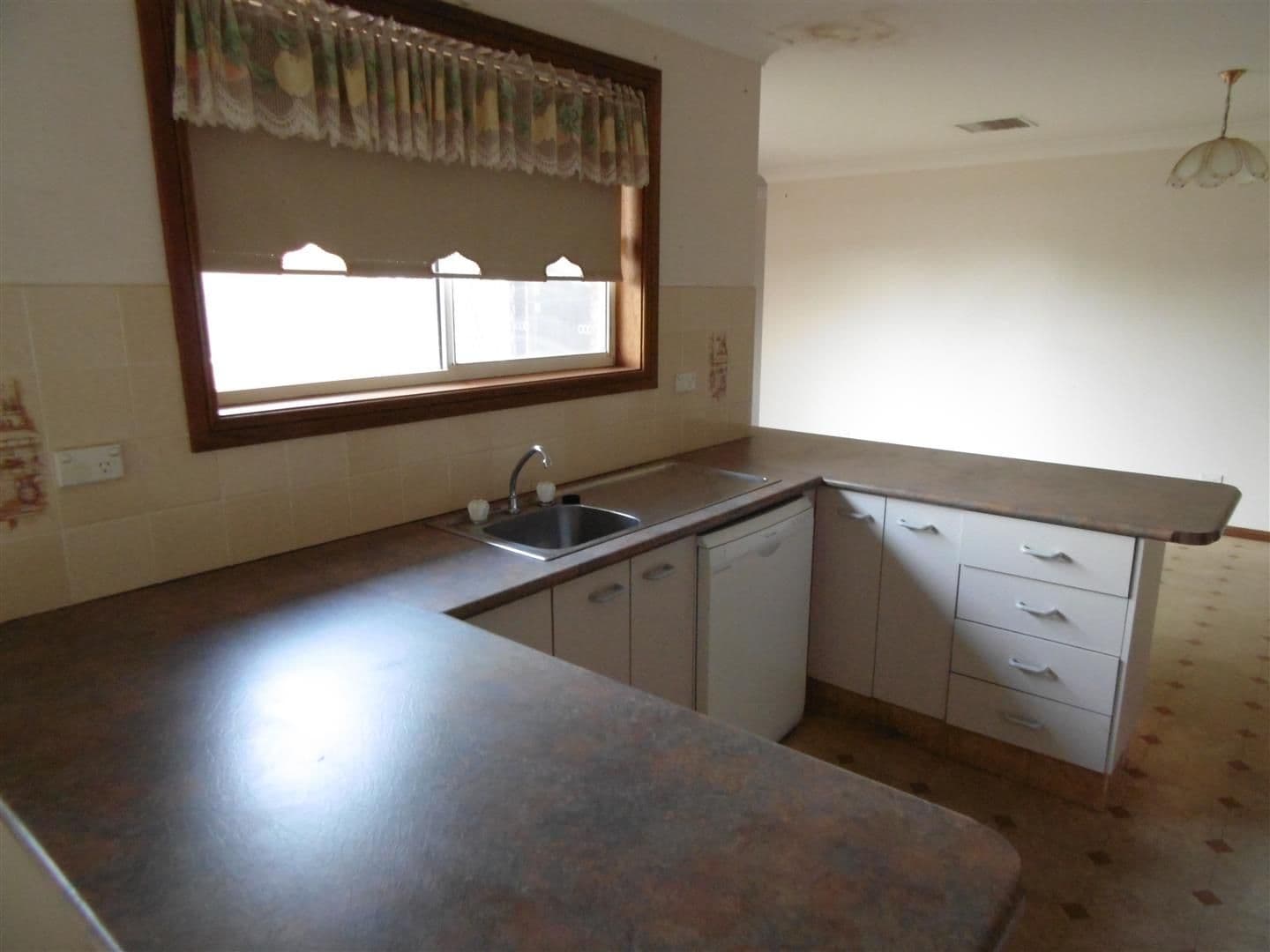 33 Lawson Street, Parkes - Thumbnail 3