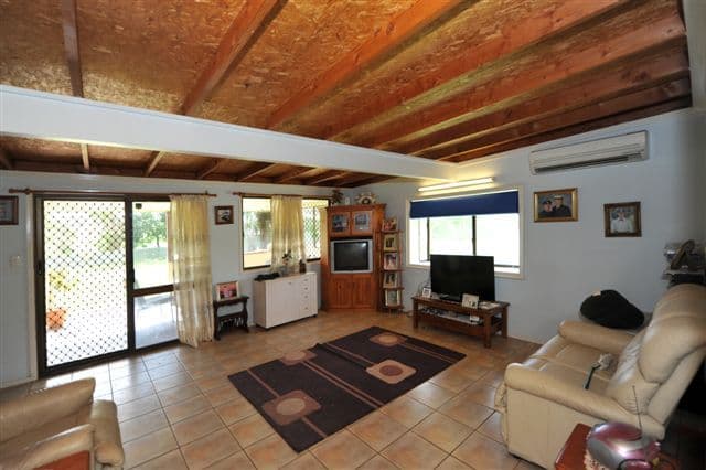59 Gulligal Street, KINGSTHORPE QLD 4400, Kingsthorpe - Thumbnail 2