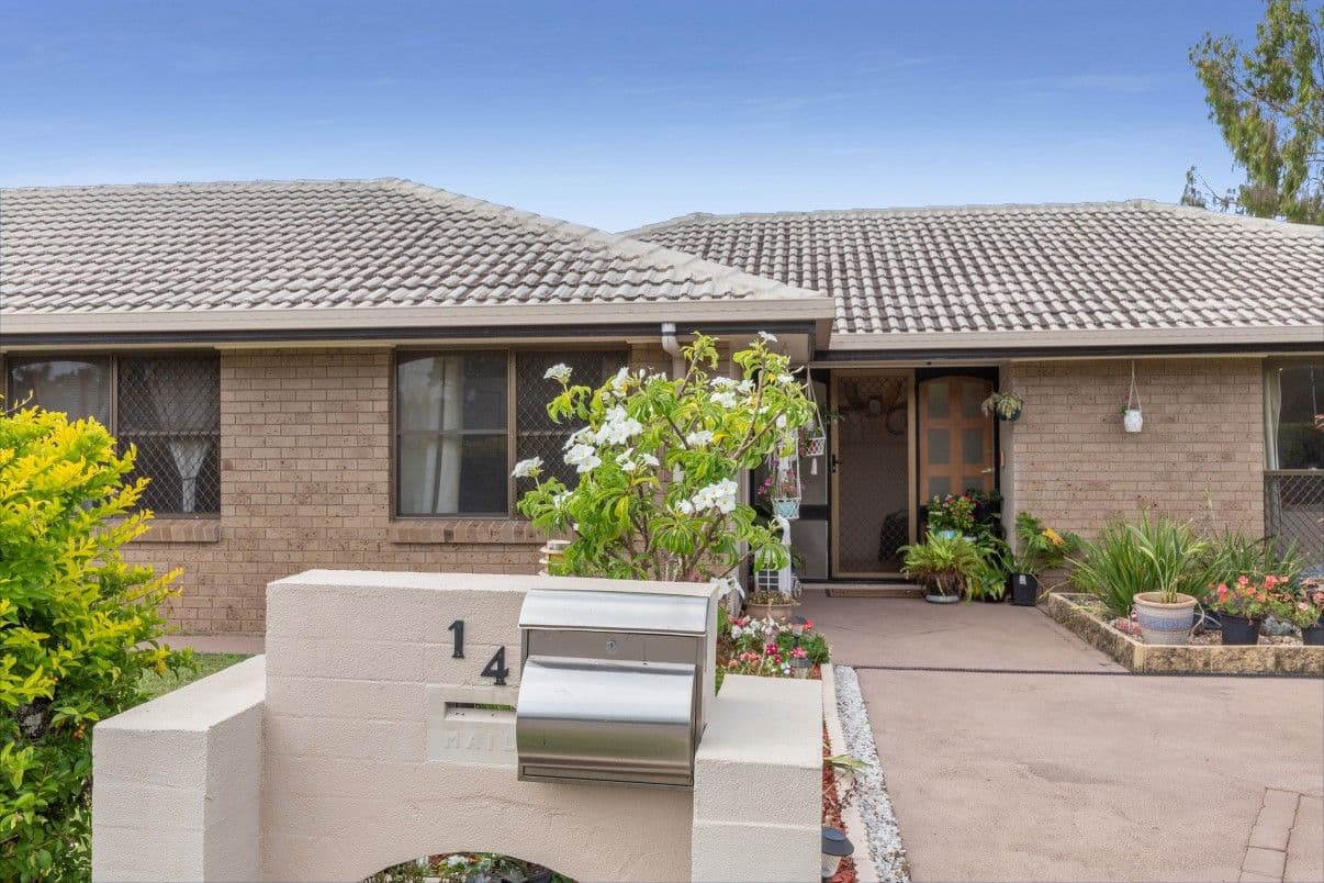 14 Crestlea Street, Bracken Ridge QLD 4017, Bracken Ridge - Thumbnail 2