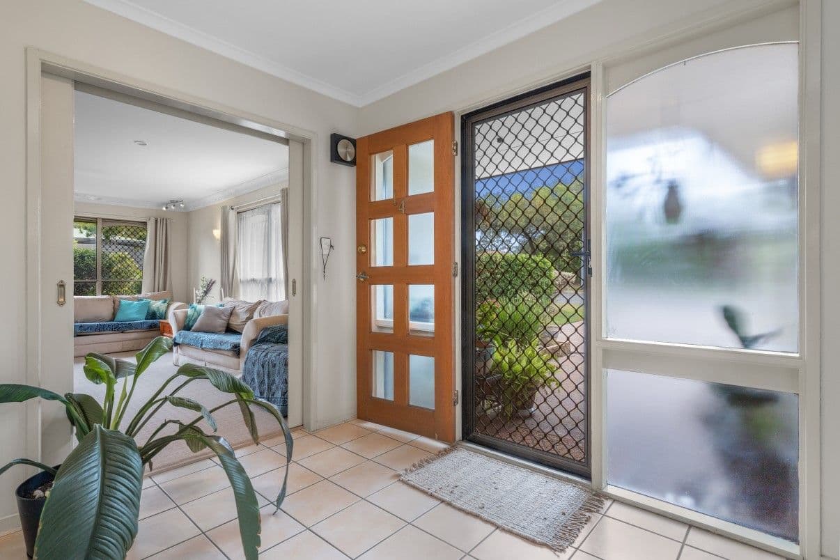 14 Crestlea Street, Bracken Ridge QLD 4017, Bracken Ridge - Thumbnail 3