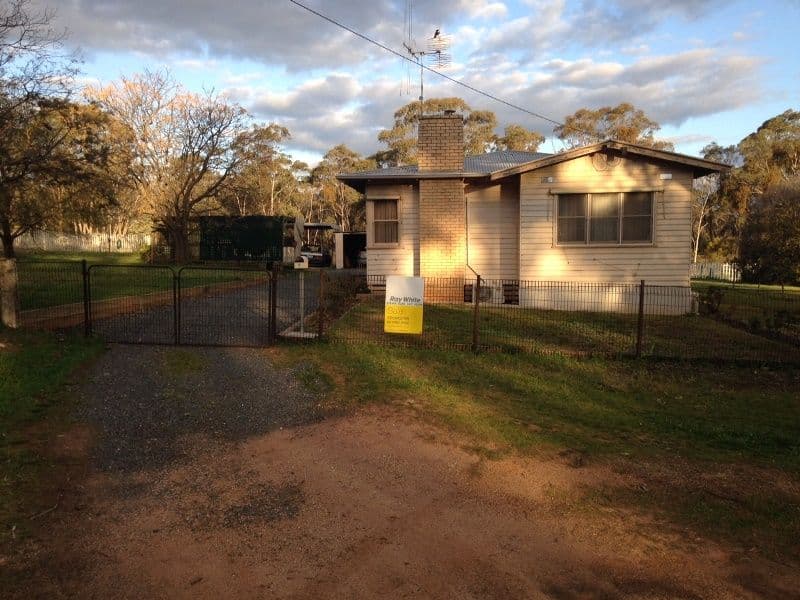 1 Grey Street, St Arnaud VIC 3478, St Arnaud - Image 1